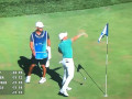 Rory McIlroy bị fan cuồng ‘quấy rối’ khi thi đấu