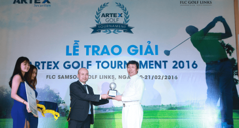 Kết thúc giải Artex Golf Tournament 2016: Golfer Lee Yong Hwan vô địch.