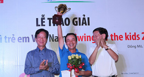 Golfer Lê Hùng Nam vô địch giải Swing for the kids 2014