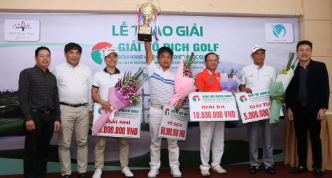 Vô địch golf Đối kháng & Chuyên nghiệp Quốc gia 2016: Golfer Lê Hữu Giang nhận 60 triệu.