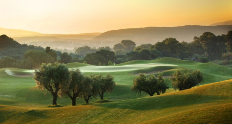 Costa Navarino – Chơi golf trong miền cổ tích