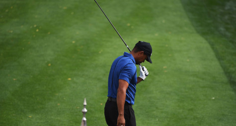 Tiger Woods rút khỏi giải Dubai Desert Classic do hội chứng đau thắt lưng