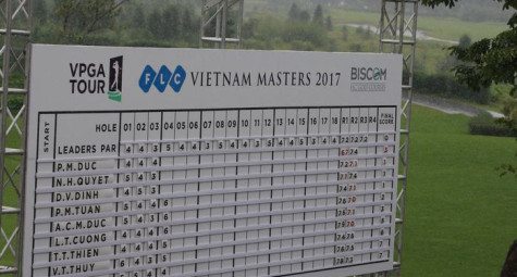  Vòng 3 FLC Vietnam Masters phải tạm dừng vì mưa lớn