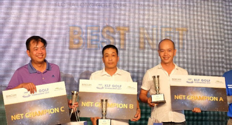 Trao giải buổi sáng ngày thi đấu thứ 2 KLF Golf Tournament