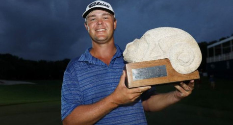 Patton Kizzire đánh bại Rickie Fowler để giành danh hiệu PGA đầu tiên trong sự nghiệp