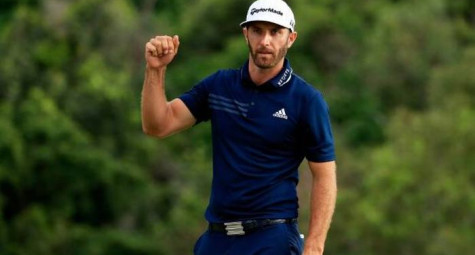 Dustin Johnson vô địch Sentry TOC với điểm -24 và 8 gậy cách biệt