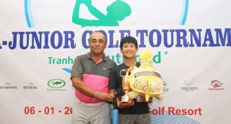 Quang Anh giành Best Gross giải SGGA –Nutifood Junior Golf Tournament 6/1