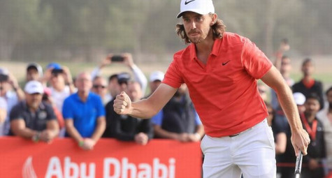 Tommy Fleetwood vượt qua Rory McIlroy và Ross Fisher để bảo vệ thành công ngôi vô địch Abu Dhabi