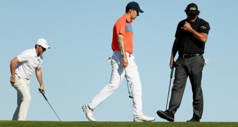 U.S. Open 2018: Nhóm đấu của Jordan Spieth, Rory McIlroy và Phil Mickelson ghi tổng cộng +25 gậy sau vòng 1