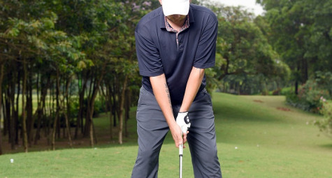 Tập xoay gậy khi backswing