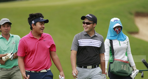 4 golfer nghiệp dư vượt qua nhát cắt loại sau vòng 2