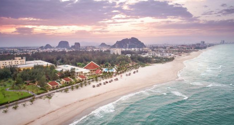 Nghỉ dưỡng mùa đông tại bãi biển đẹp nhất Việt Nam