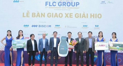 8 xe Mercedes Benz được trao cho chủ nhân 2 cú HIO tại giải đấu của Tập đoàn FLC