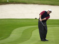 Sử dụng gậy khác ngoài putter trên green?