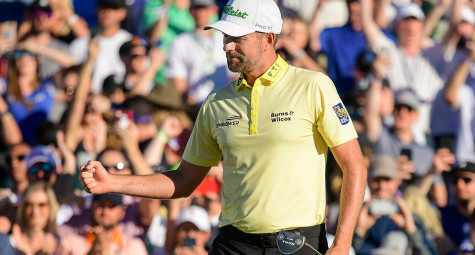 Đánh bại Tony Finau, Webb Simpson đăng quang Waste Management Phoenix Open 2020