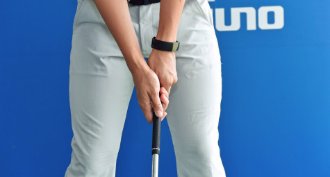 Cách cầm grip và đưa gậy dễ dàng