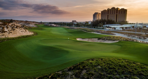 The Bluffs tài trợ chương trình Ultimate Golfing Escape cho Titleist