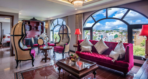 Silk Path Grand Huế Hotel - Một Huế mới, Huế sang và Huế kiêu kỳ