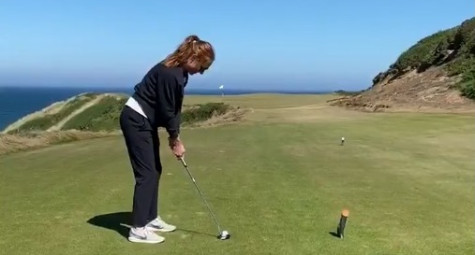 Golfer nữ ghi HIO bằng gậy …putter