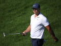 Tình huống tìm bóng hài hước của Brooks Koepka tại CJ Cup 2020