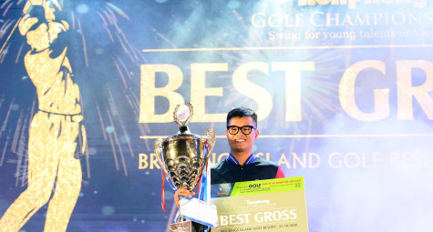 Năm thứ 3 liên tiếp cúp vô địch Tiền Phong Golf Championship 2020 thuộc về một gương mặt trẻ