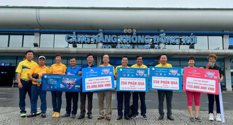 CLB Golf Họ Nguyễn phía Nam quyên góp 618 triệu đồng cho miền Trung