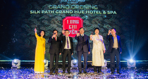 "Long Chi Yến" - Đêm của những dấu ấn vàng son