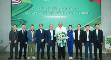Cú Swing Toàn Cầu: Neo Floor Hợp Tác Cùng Huyền Thoại Golf Jim Thorpe