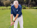 Biến cuốn tạp chí thành dụng cụ tập golf?