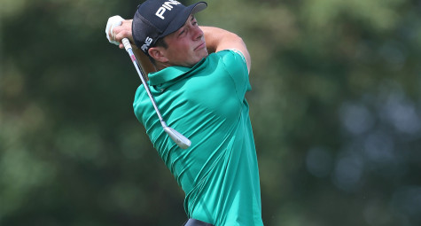 Những cú đánh không tưởng trên PGA Tour 2021