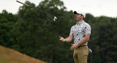 Rory McIlroy từng nhiều lần “trút giận” vào gậy golf