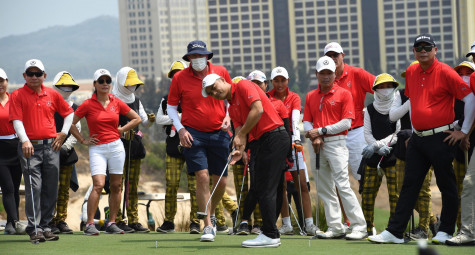 Khởi tranh Vietnam Star Golf Tournament 2022 vòng loại MercedesTrophy