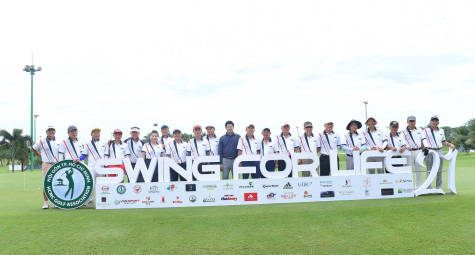 220 golfer tham gia giải golf từ thiện Swing For Life lần thứ 22