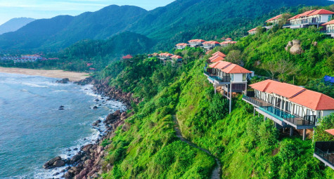 Banyan Tree Lăng Cô 2 năm liên tiếp được vinh danh: “Khu nghỉ dưỡng biển sang trọng hàng đầu châu Á”