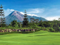 Merapi Golf Club: Sân golf dưới chân núi lửa