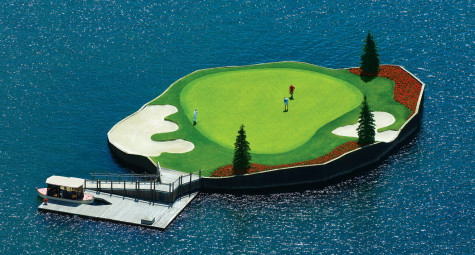 Hố golf trôi trên mặt hồ độc đáo nhất thế giới