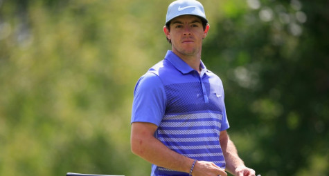 Cú double bogey khó tin của Rory McIlroy