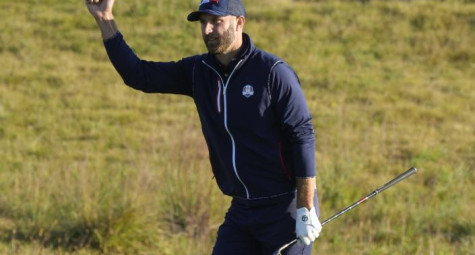 Kỷ lục của Dustin Johnson và ngày chiến thắng thứ hai của đội Mỹ tại Ryder Cup