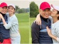 Vợ chồng Hoa hậu Jennifer Phạm hâm nóng tình cảm trên sân golf