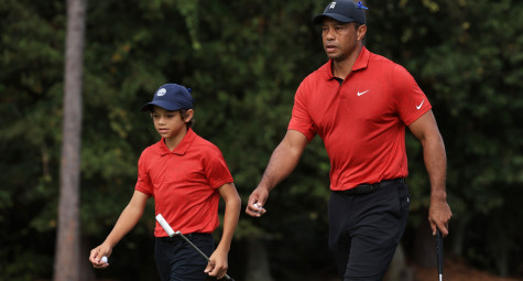 PNC Championship 2021: Cha con Tiger Woods có màn trình diễn khó tin
