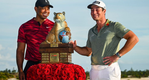 Viktor Hovland xuất sắc đăng quang Hero World Challenge 2021