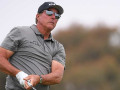 Vòng 1 US Open 2021: Phil Mickelson khởi đầu không suôn sẻ 