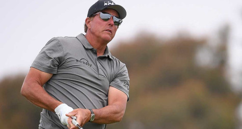 Vòng 1 US Open 2021: Phil Mickelson khởi đầu không suôn sẻ 