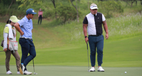 Golfer chơi chậm có bị phạt không?