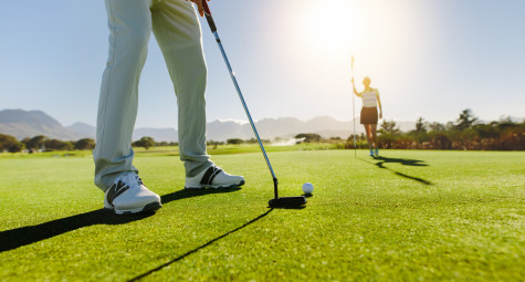 Góc giải đáp: Tập đánh golf bao lâu thì ra sân?