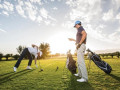 Một trận đánh golf diễn ra trong bao lâu?