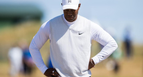Tiger Woods rút khỏi Hero World Challenge vì chấn thương chân