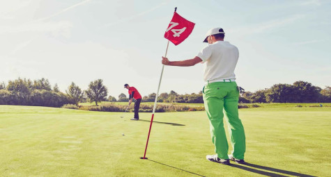 Lag putt: Bí quyết làm chủ tốc độ cú putting xa