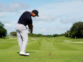 Tiger Woods hướng dẫn cách thực hiện cú stinger lừng danh