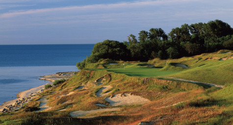 Sân golf Whistling Straits – Kiệt tác 1.000 bunker ven hồ Michigan
